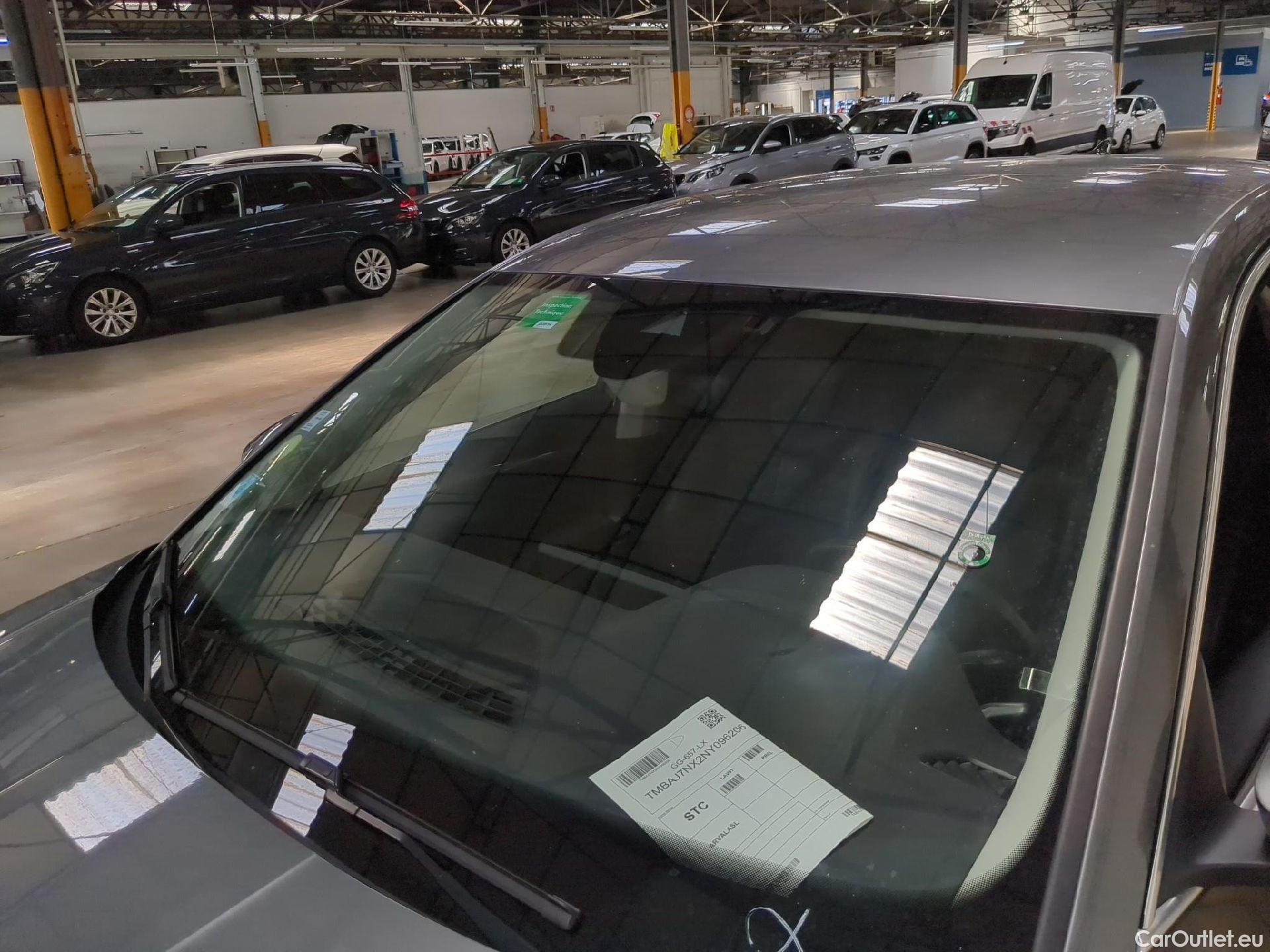  Skoda  Octavia  Berline Style 2.0 TDI 150CV BVA7 E6d #21