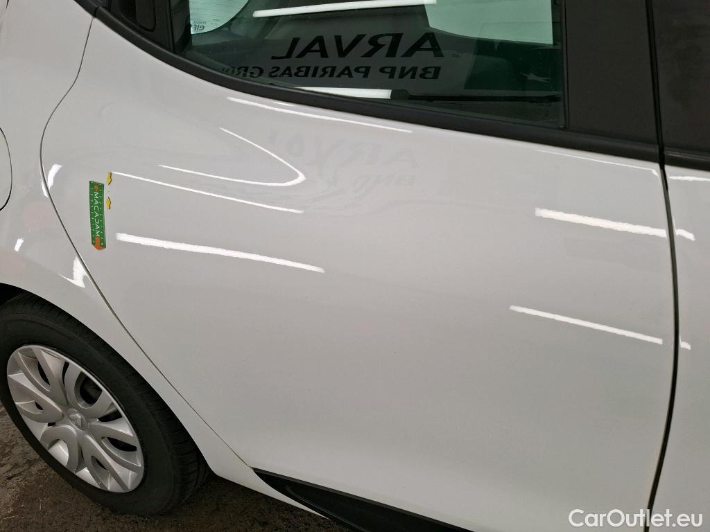  Renault  Clio  IV Air MediaNav 1.5 dCi 75CV BVM5 E6 #38