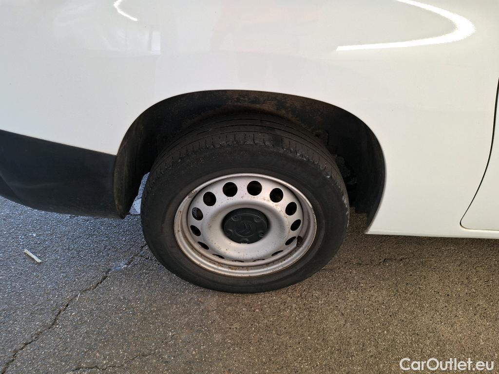  Citroen  Berlingo  Fourgon Driver XL 950 1.5 BlueHDi 100CV BVM6 E6d #17