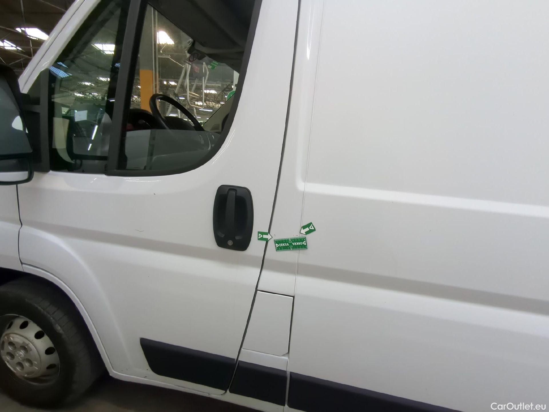  Peugeot  Boxer  Fourgon Surélevé 333 L3H2 Premium BlueHDi 120 Start&Stop 2.2 HDi 120CV BVM6 E6d #37