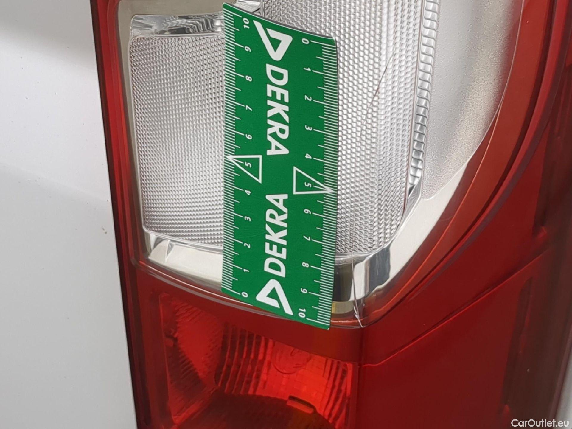  Peugeot  Boxer  Fourgon Surélevé 333 L3H2 Premium BlueHDi 120 Start&Stop 2.2 HDi 120CV BVM6 E6d #46