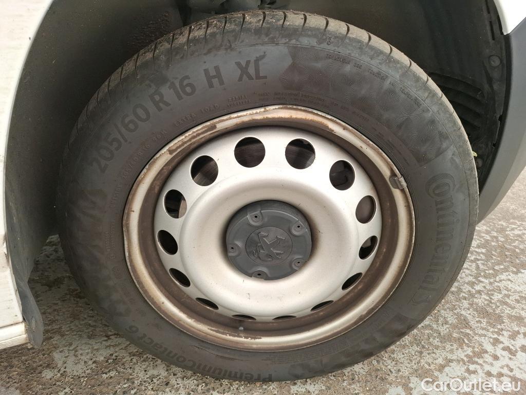  Peugeot  Partner  Asphalt L2 1.5 HDi 100CV BVM5 E6dT #32