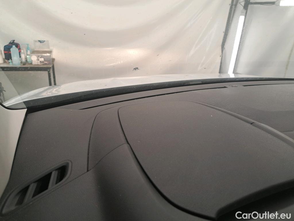  Citroen  Berlingo CITROEN  Van / 2018 / 4P / Fourgonnette Taille M 650kg BlueHDi 100 S&S BVM Club #16