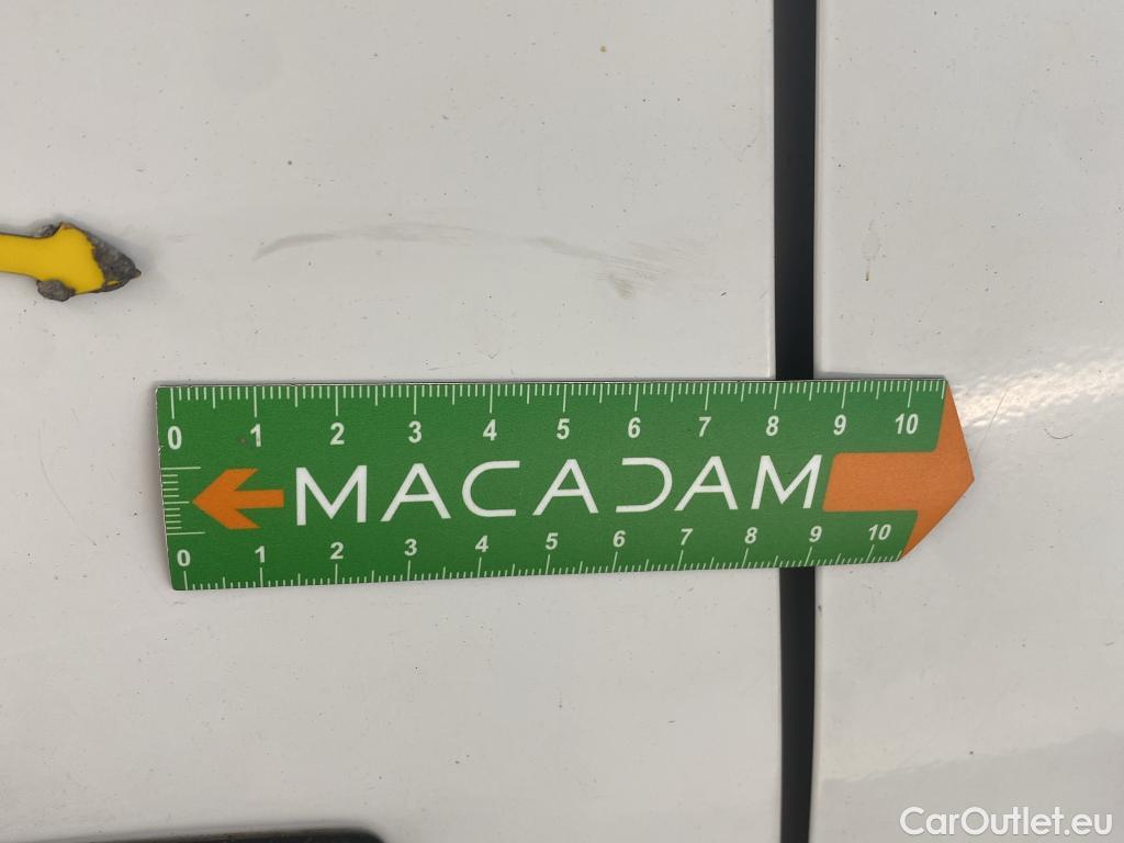  Toyota  Proace TOYOTA  City / 2019 / 4P / Fourgonnette 1.5 Medium 100 D-4D Business #8