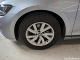  Volkswagen  Passat Volkswagen  1.5 TSI EVO 150 KM DSG Essence 4d #17