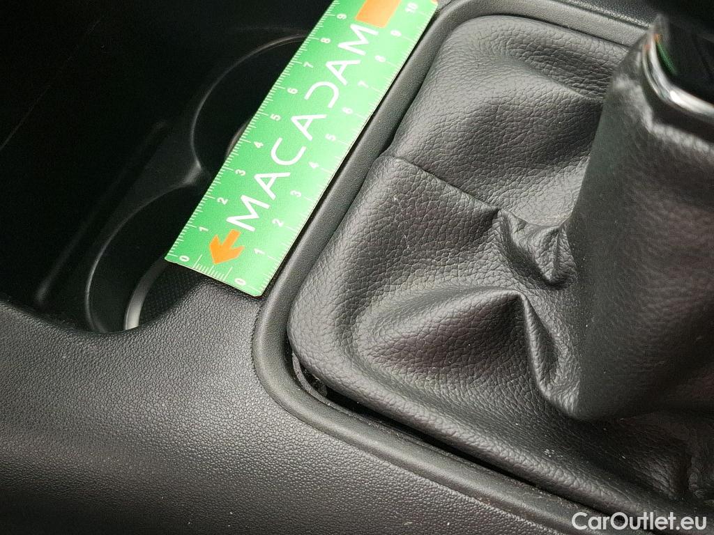  Citroen  C3  Feel 1.2 PureTech 80CV BVM5 E6d #24