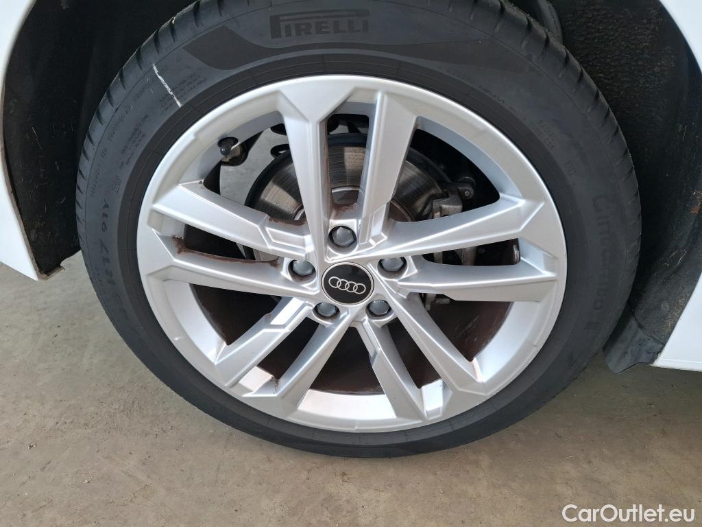  Audi  A3 AUDI  Sportback / 2020 / 5P / Berline 35 TFSI 150 MHEV S Tronic Business Line #1