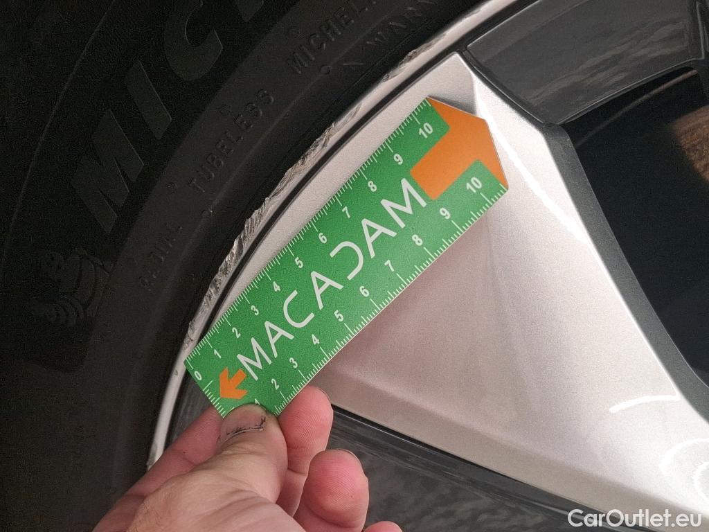  Tesla  Model Y TESLA  / 2021 / 5P / SUV RWD #5