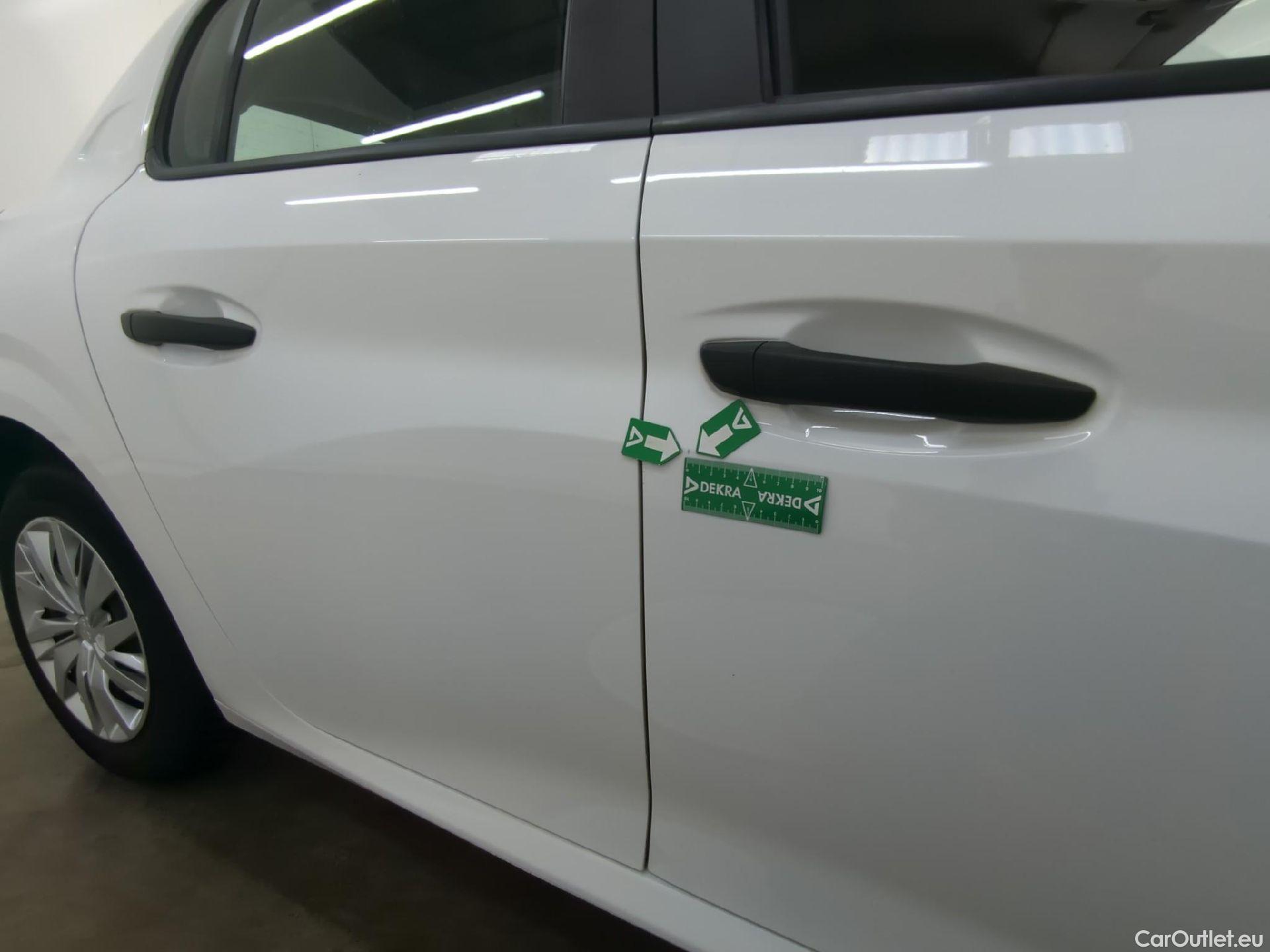  Peugeot  208  Premium 1.2 PureTech 75CV BVM5 E6d #2