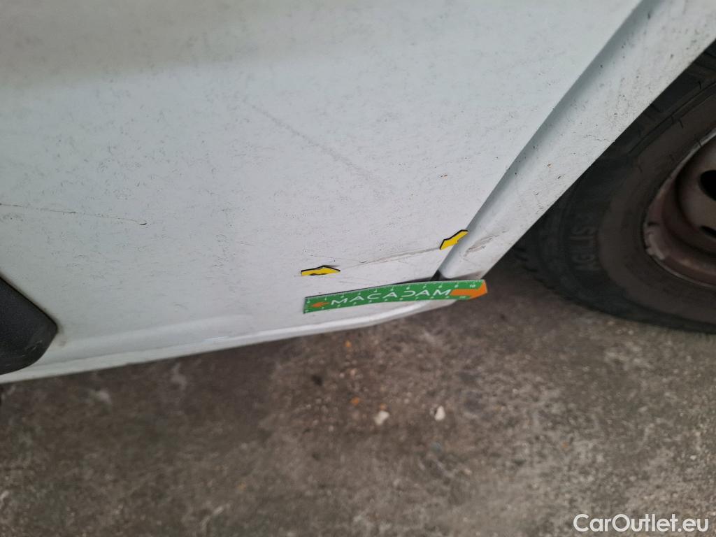  Citroen  Jumper CITROEN  CA VU 4p Fourgon 33 L2H1 BlueHDi 130 BVM6 Cab App Confort #34