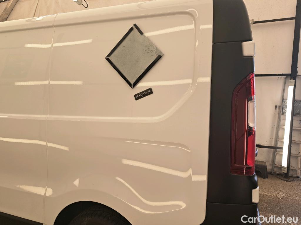  Renault  Trafic RENAULT  / 2021 / 4P / Fourgon tôlé FG CF L1H1 2T8 Blue dCi 130 #1