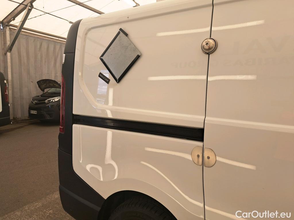  Renault  Trafic RENAULT  / 2021 / 4P / Fourgon tôlé FG CF L1H1 2T8 Blue dCi 130 #3