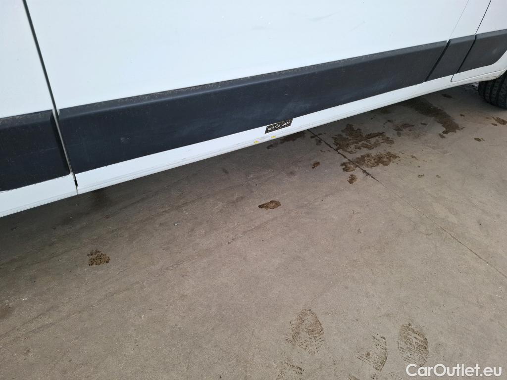  Peugeot  Boxer PEUGEOT  VU 4p Fourgon BLUEHDI 110 PREMIUM 330 L2H2 #65