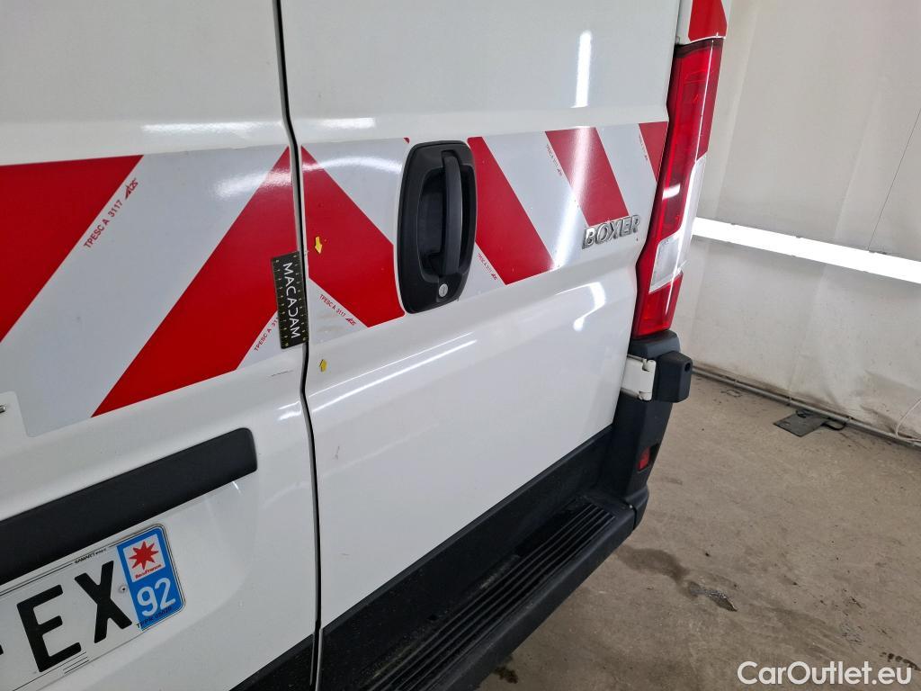  Peugeot  Boxer PEUGEOT  VU 4p Fourgon BLUEHDI 110 PREMIUM 330 L2H2 #13