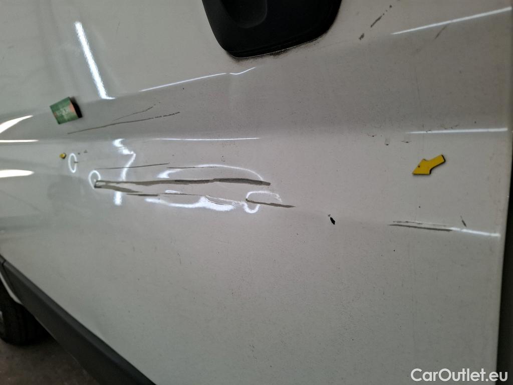  Citroen  Jumper CITROEN  CA VU 4p Fourgon 33 L2H1 BlueHDi 130 BVM6 Cab App Confort #24