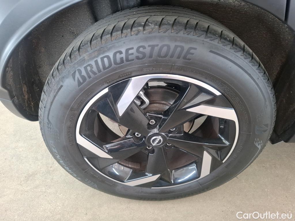  Nissan  Juke NISSAN  2019 5P Crossover Hybrid 143 Business+ #42