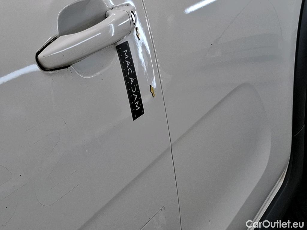  Citroen  C3  Société Feel 1.5 BlueHDI 100CV BVM6 E6dT #3
