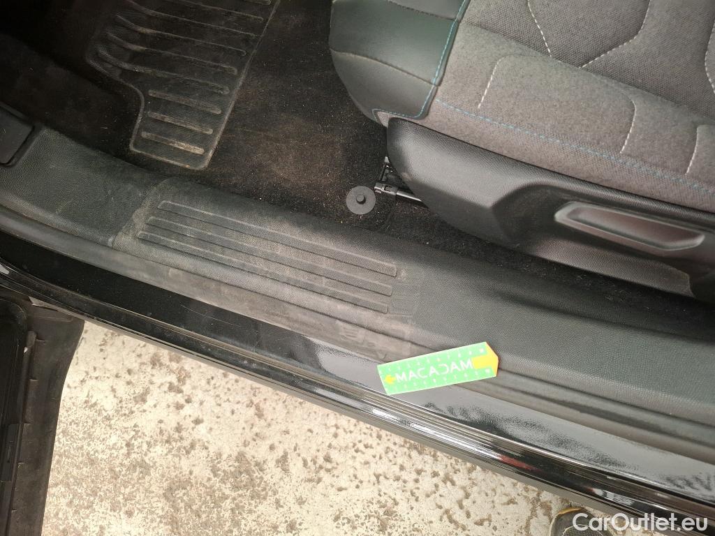  Citroen  C4  X Feel Pack 1.2 PureTech 130CV BVA8 6E #7