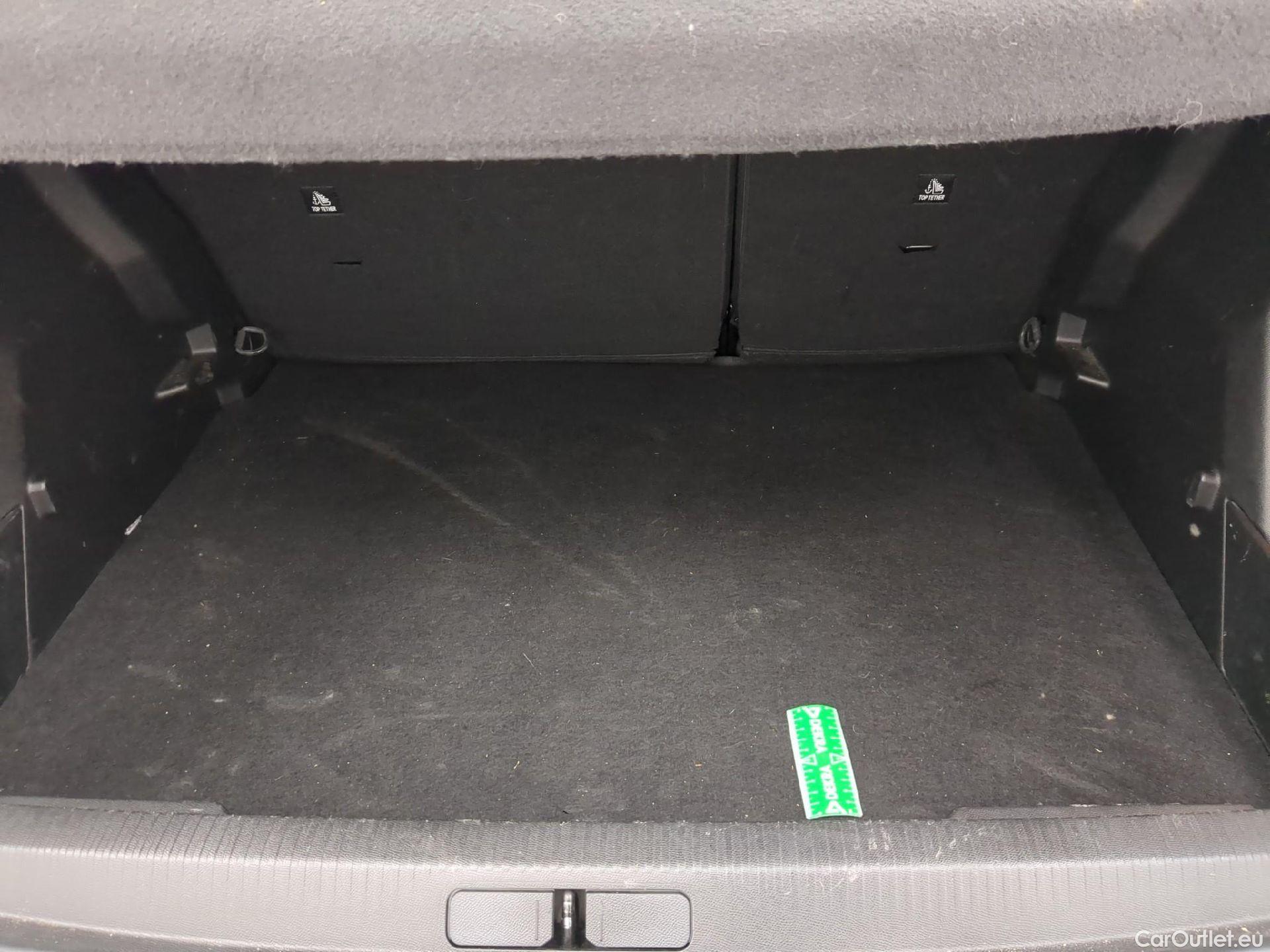  Peugeot  2008  Active Pack 1.2 PureTech 130CV BVA8 E6d #5