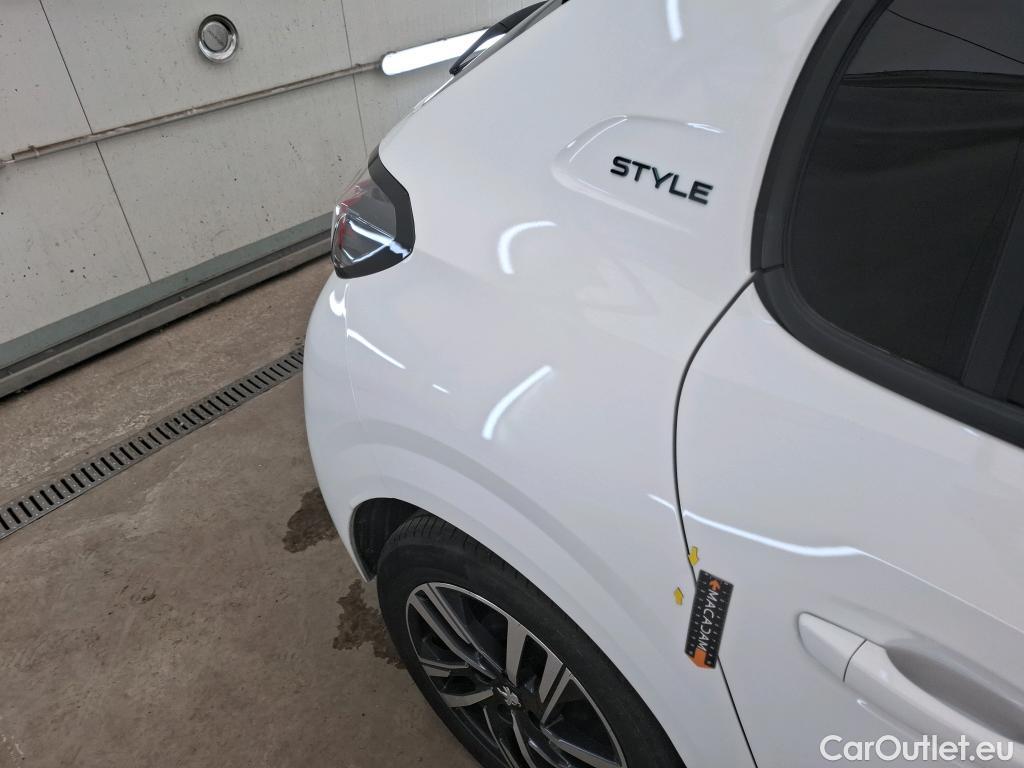  Peugeot  208  Style 1.2 PureTech 75CV BVM5 E6d #3