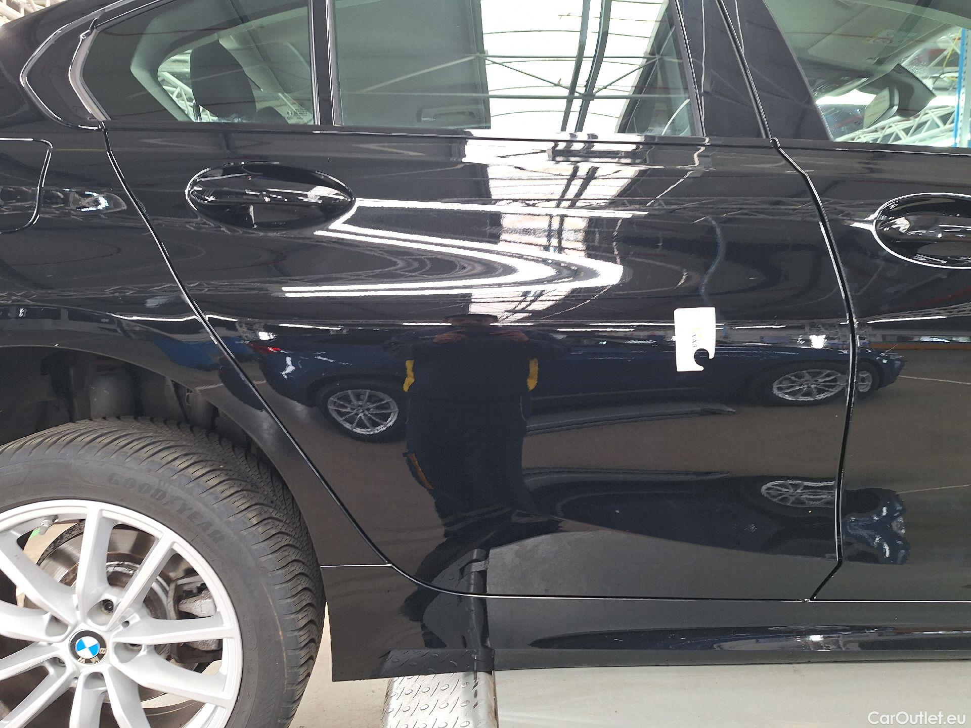  Bmw  Serie 3 BMW, 3-serie FL'22, 318i 115kw A #15