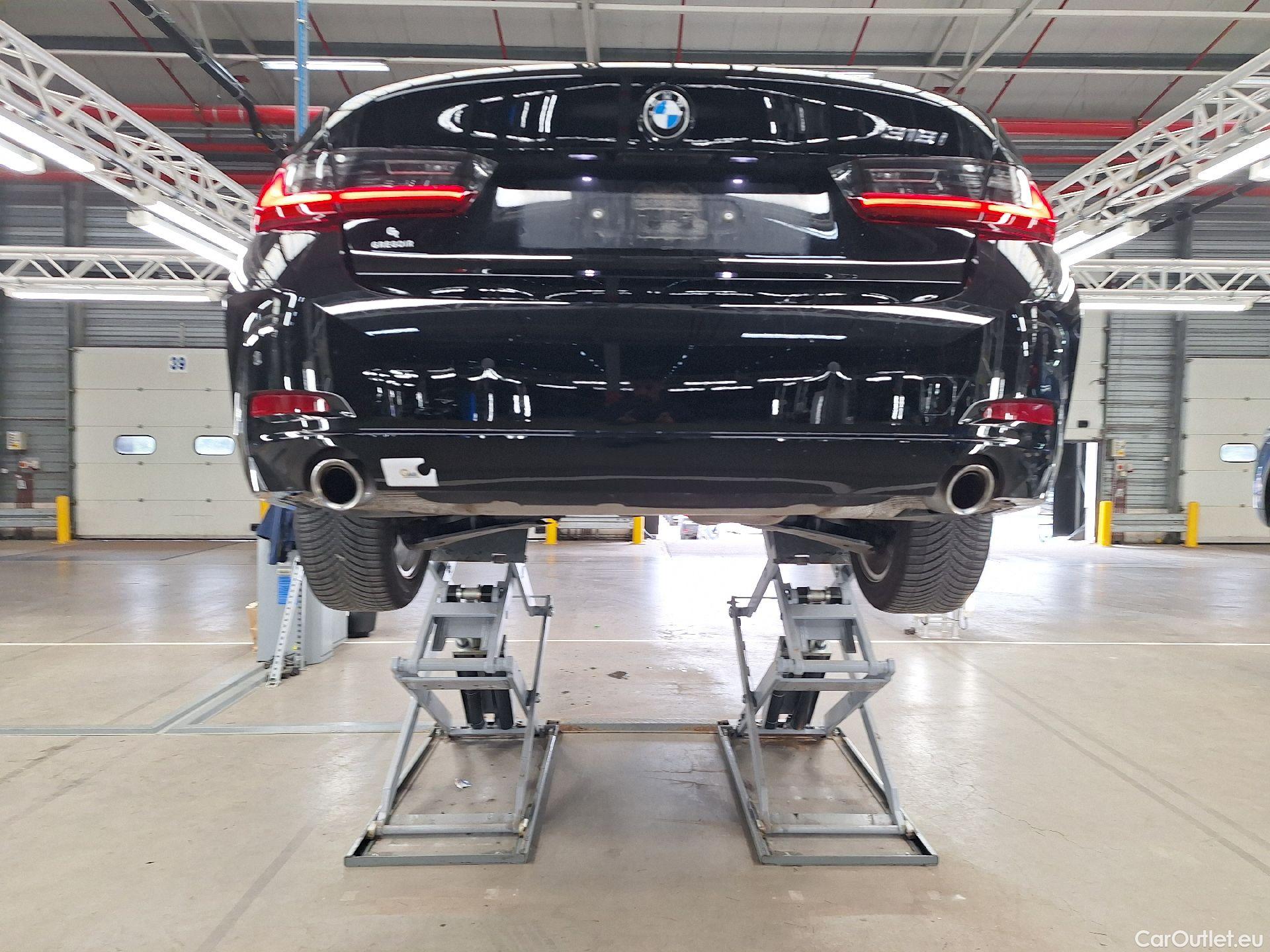  Bmw  Serie 3 BMW, 3-serie FL'22, 318i 115kw A #23