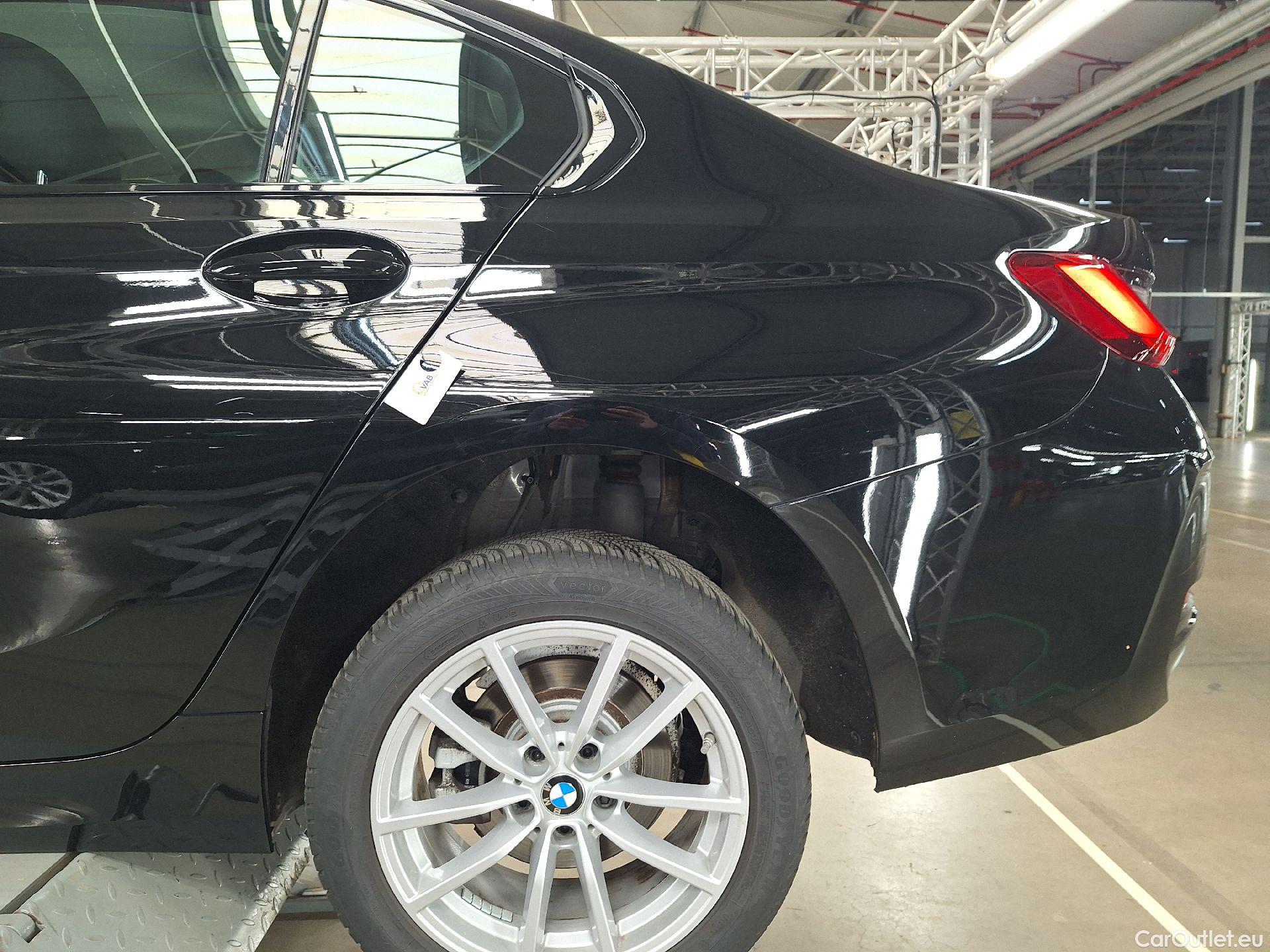  Bmw  Serie 3 BMW, 3-serie FL'22, 318i 115kw A #7