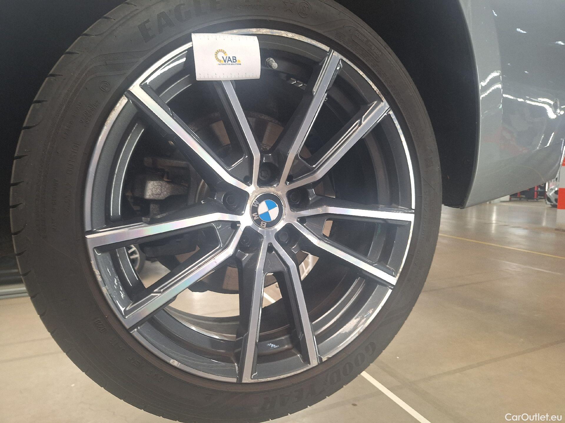  Bmw  Serie 3 BMW, 3-serie T FL'22, BMW 3 Reeks Touring 318d (100 kW) 5d #24
