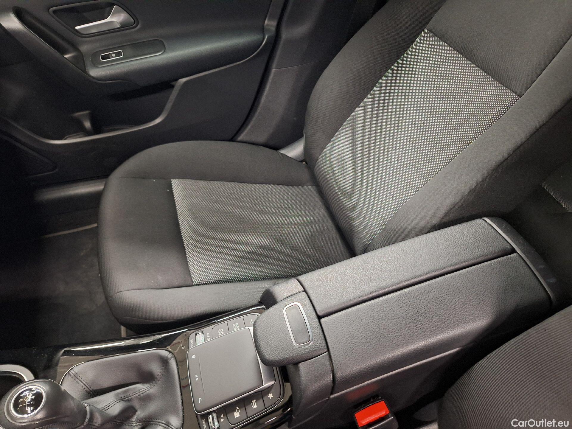  Mercedes  CLA-Klasse Mercedes, CLA-Class SB '19, Mercedes-Benz CLA Shooting Brake CLA 180 d Busines #8