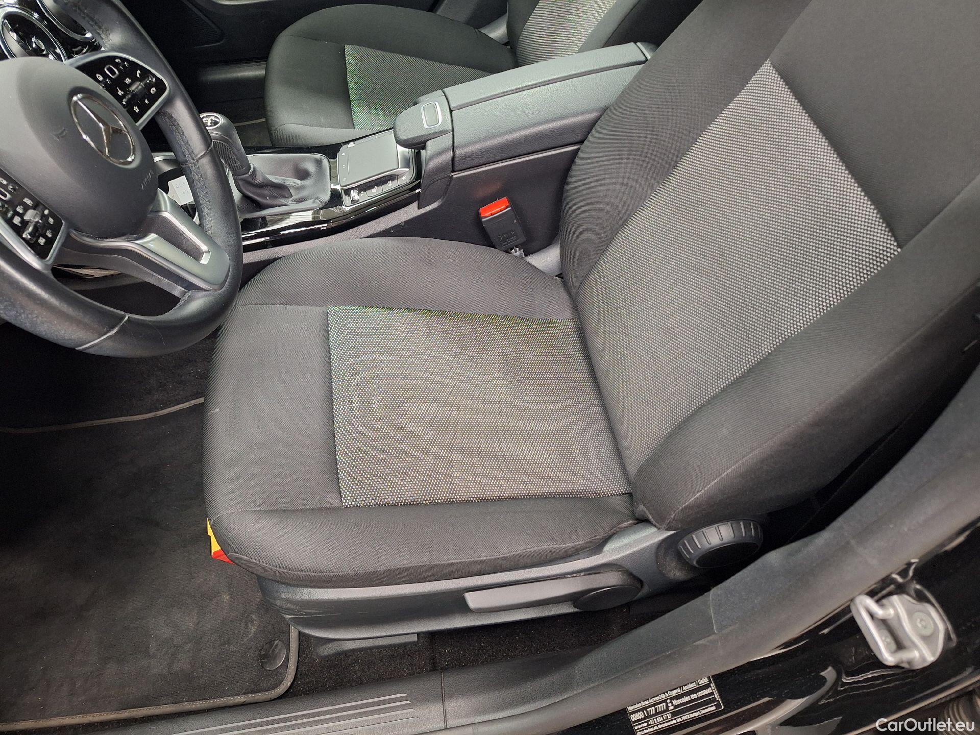  Mercedes  CLA-Klasse Mercedes, CLA-Class SB '19, Mercedes-Benz CLA Shooting Brake CLA 180 d Busines #7