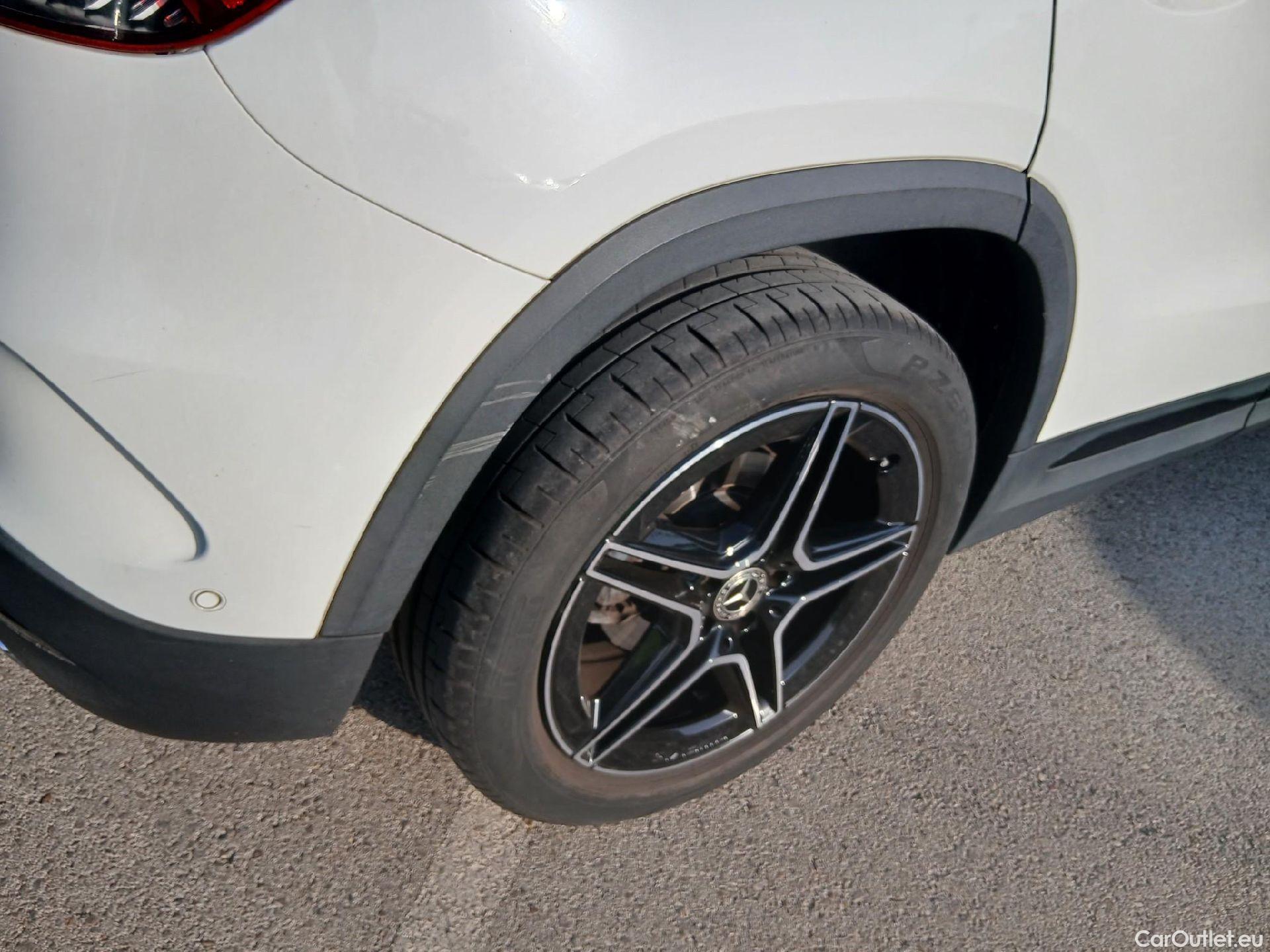  Mercedes  GLA MERCEDES-BENZ  / 2020 / 5P / todoterreno  200 #34