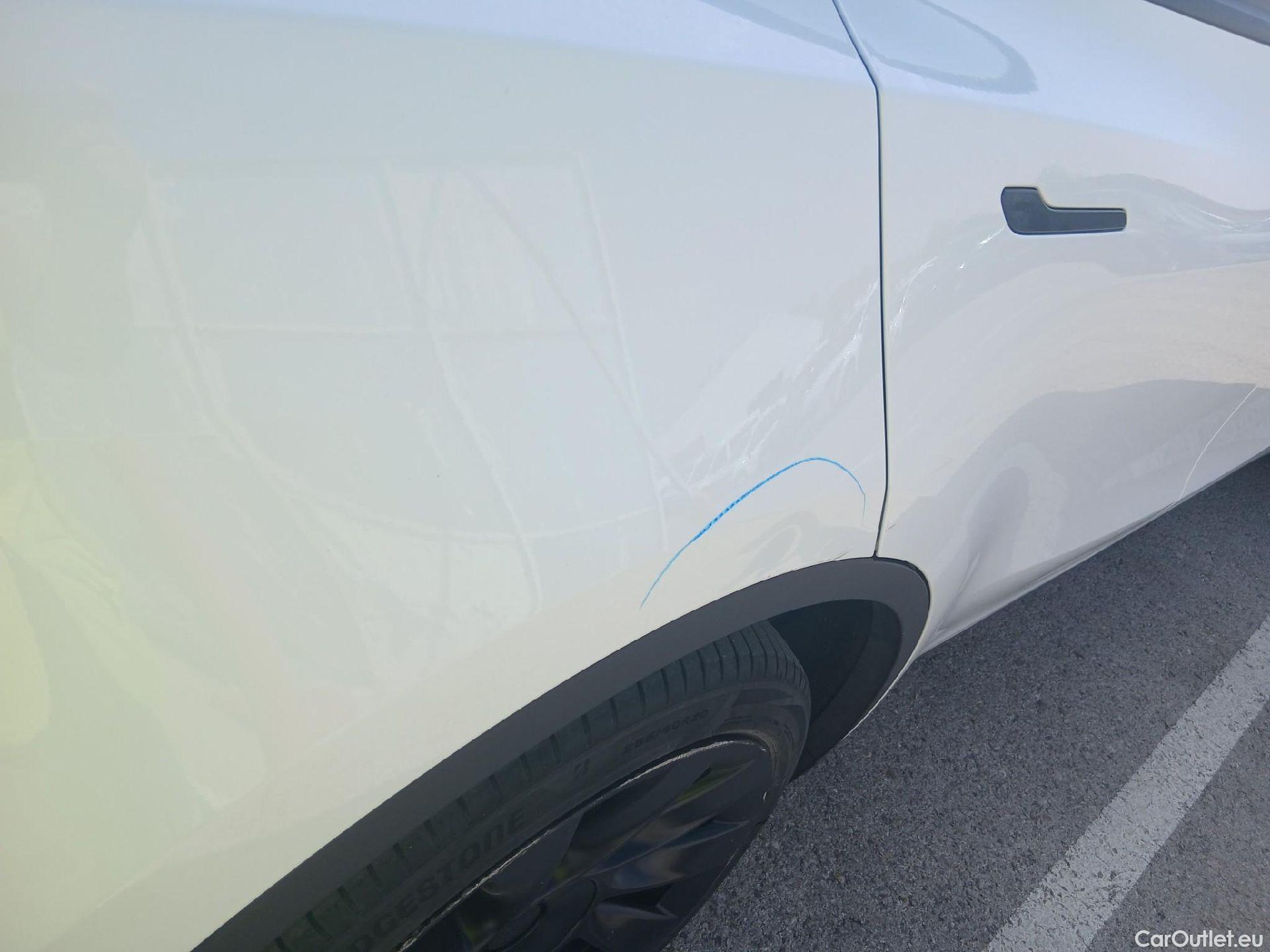  Tesla  Model Y TESLA  / 2020 / 5P / todoterreno Gran Autonomía 4WD #17
