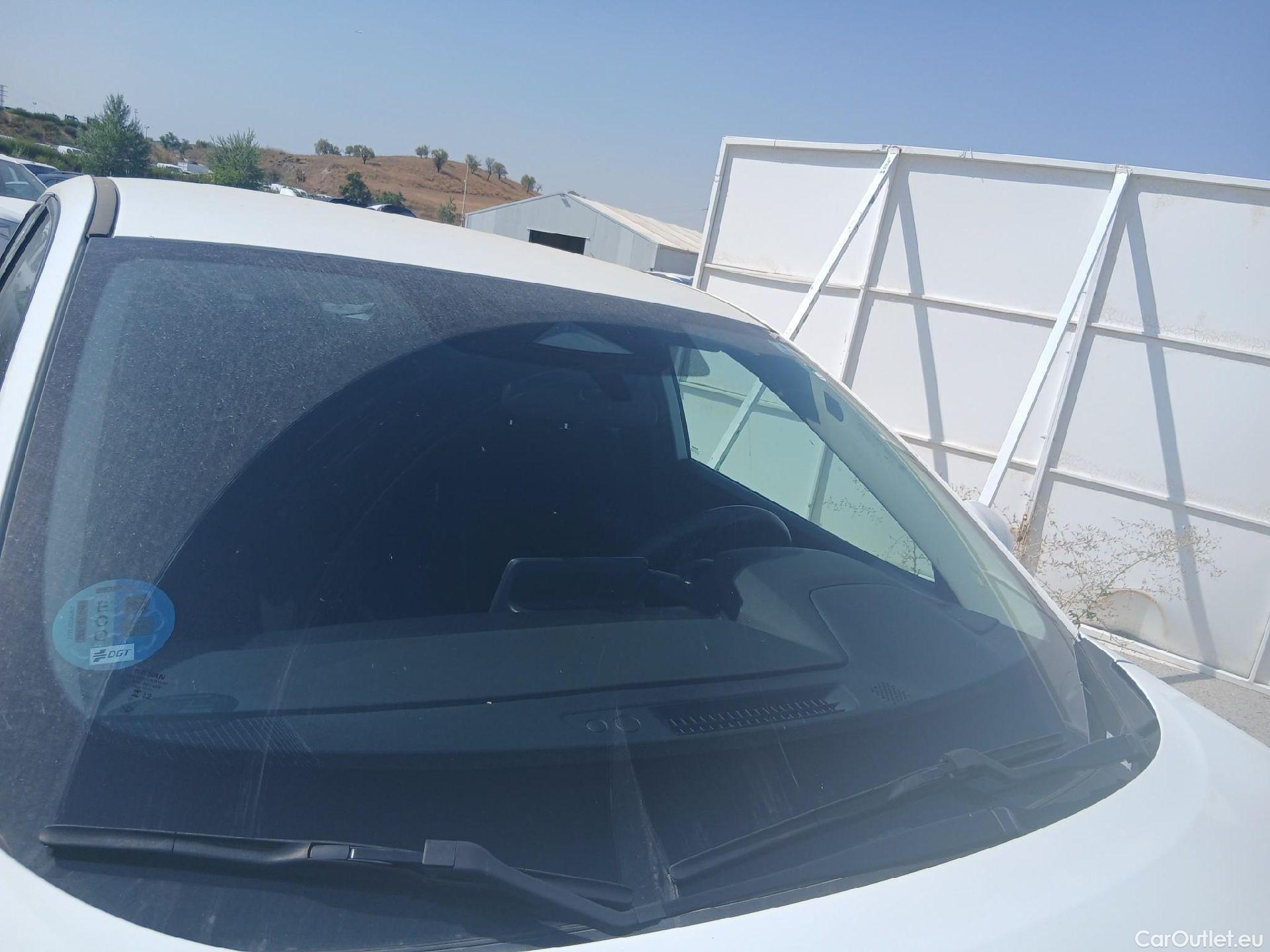  Nissan  Qashqai NISSAN  / 2021 / 5P / todoterreno DIG-T 103kW (140CV) mHEV 4x2 Acenta #10