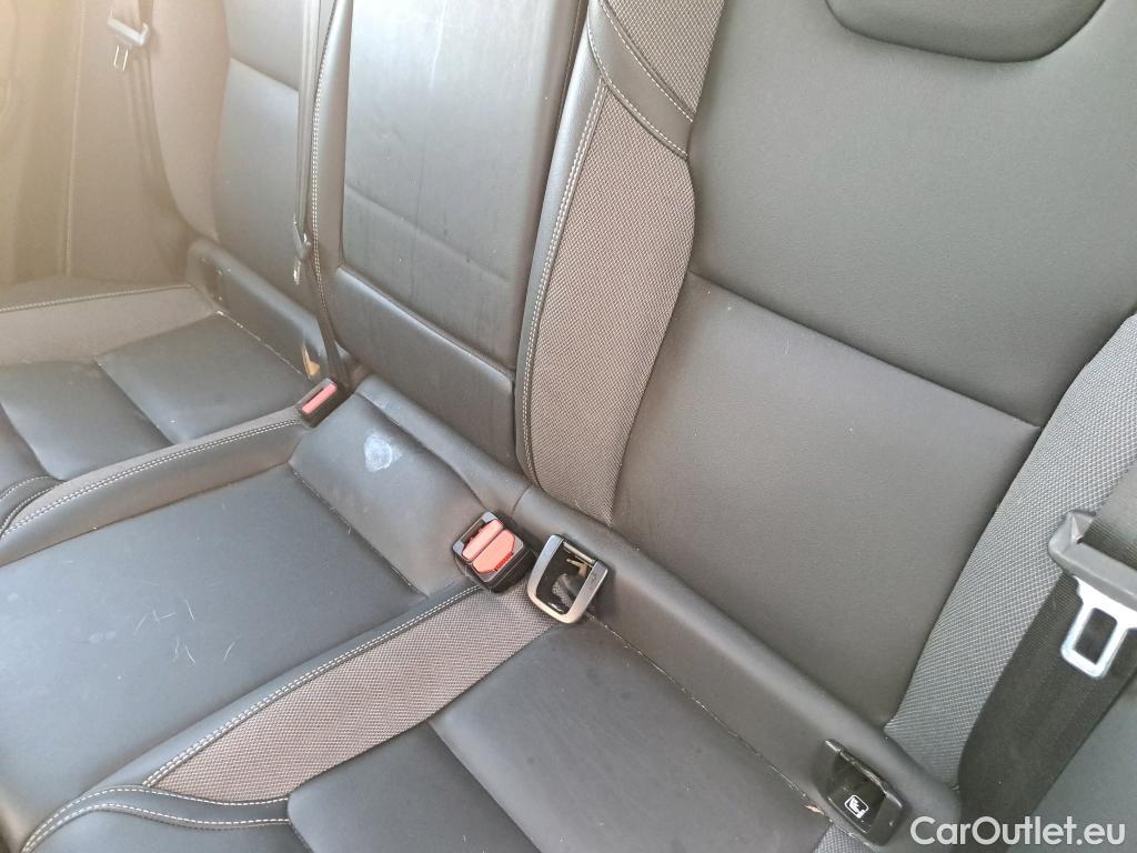  Volvo  XC60 VOLVO  / 2017 / 5P / todoterreno 2.0 B4 D AWD Plus Dark Auto #24