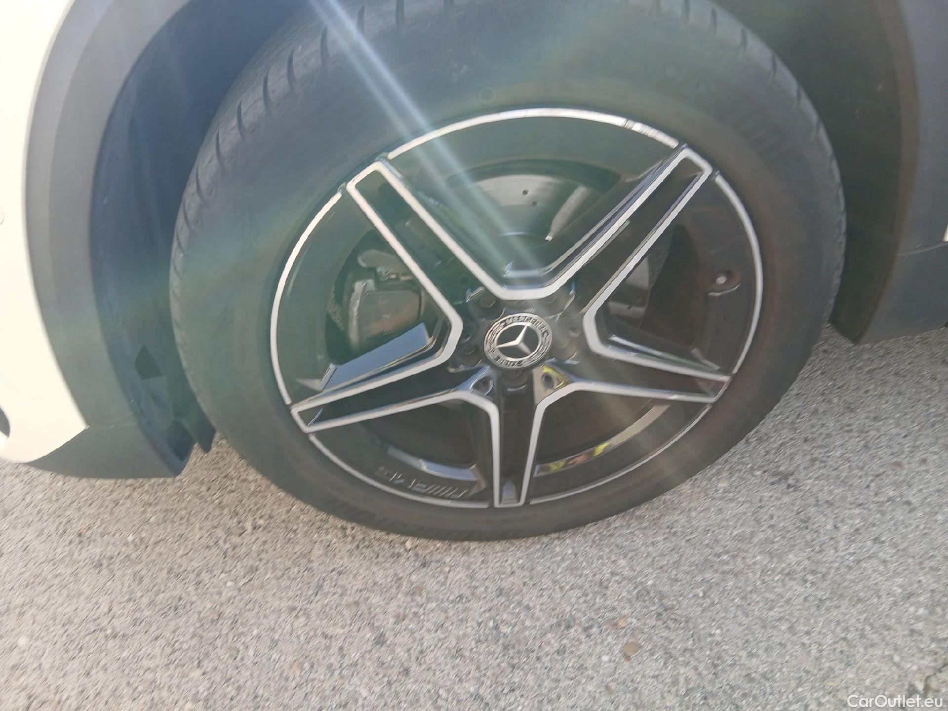  Mercedes  GLA MERCEDES-BENZ  / 2020 / 5P / todoterreno  200 #14