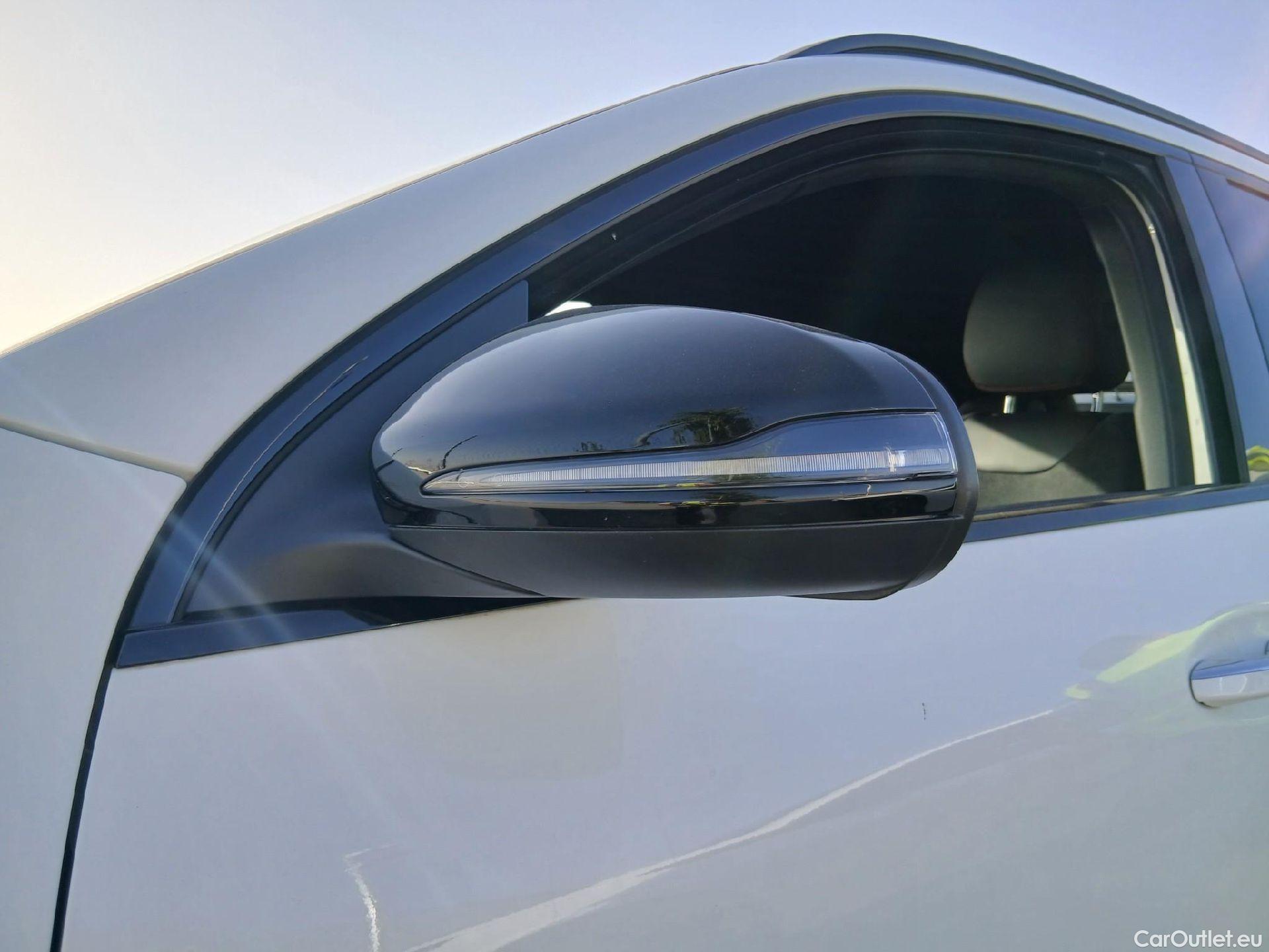  Mercedes  GLA MERCEDES-BENZ  / 2020 / 5P / todoterreno  200 #16