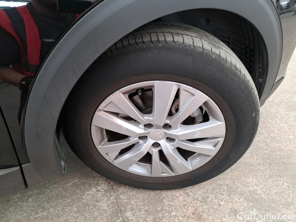  Peugeot  5008  Active Pack 1.2 PureTech 130CV BVA8 7 Sieges E6d #15