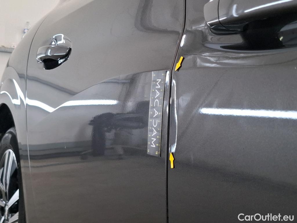  Peugeot  208  Allure Pack 1.5 HDi 100CV BVM6 E6d #2