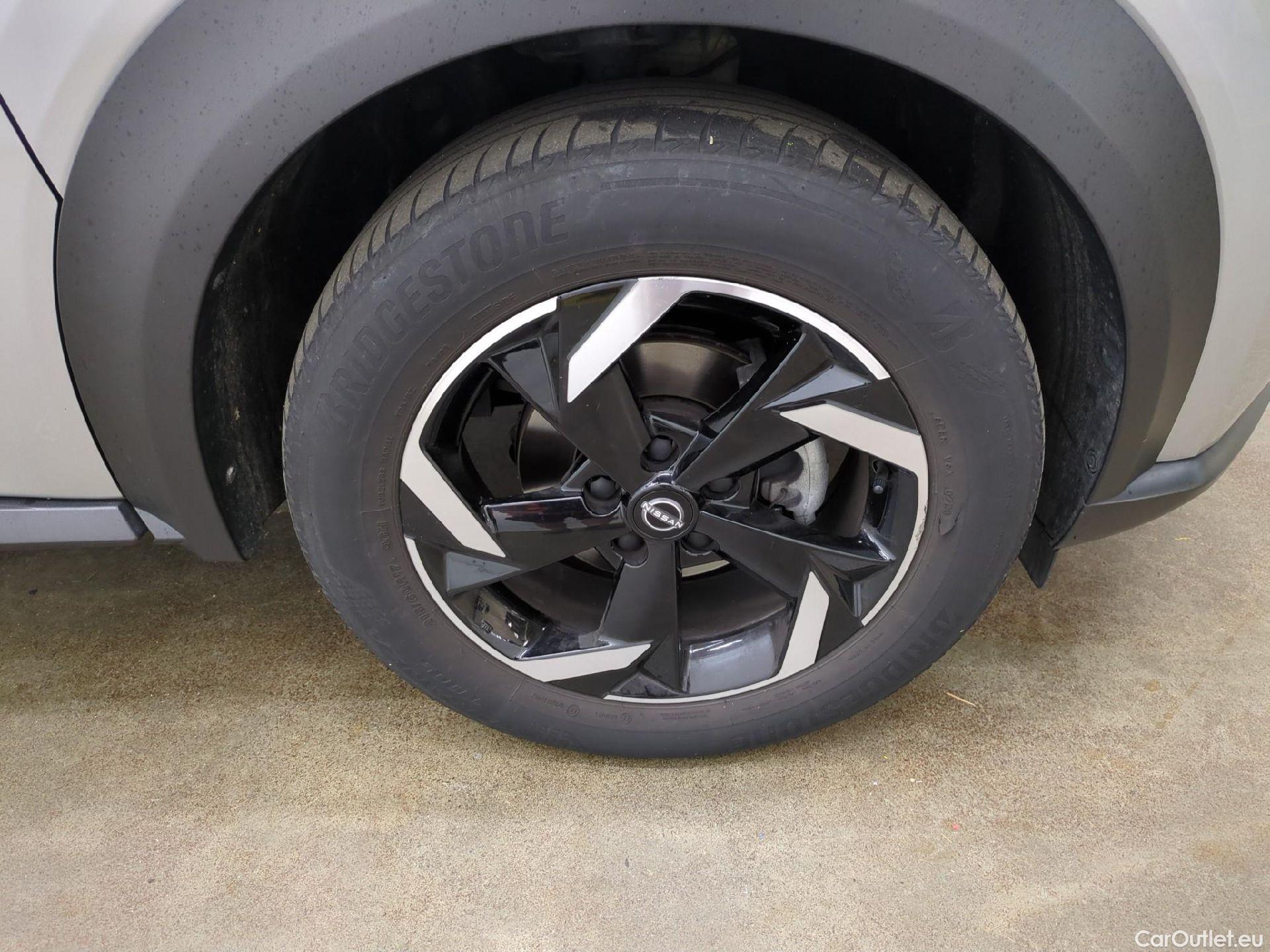  Nissan  Juke NISSAN  / 2019 / 5P / Crossover Hybrid 143 Business+ #1