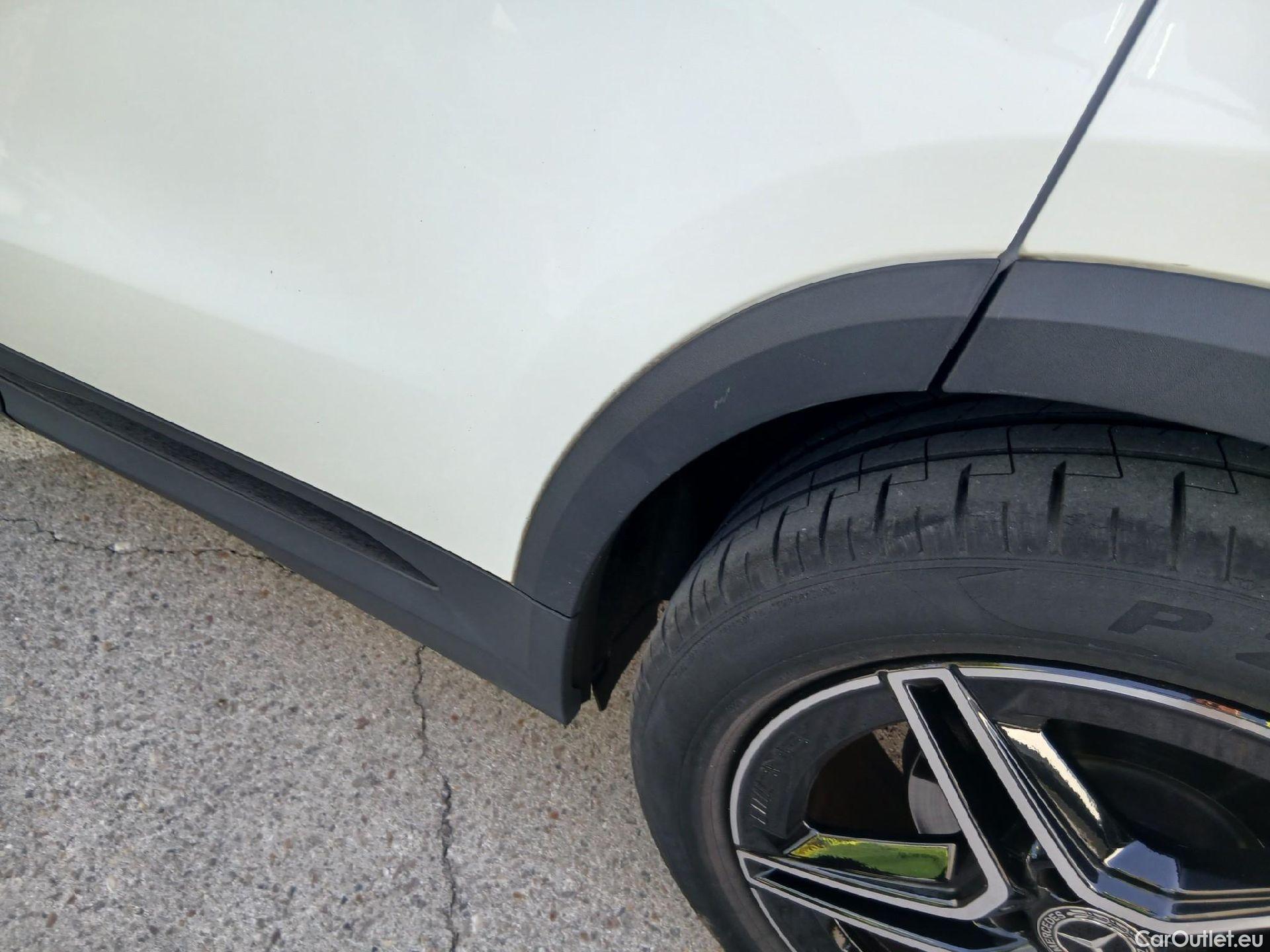  Mercedes  GLA MERCEDES-BENZ  / 2020 / 5P / todoterreno  200 #24
