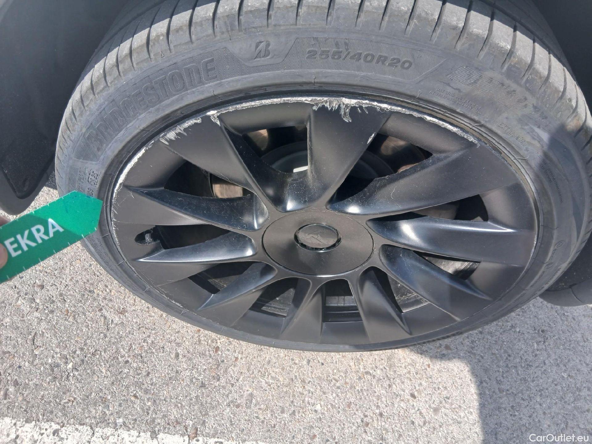  Tesla  Model Y TESLA  / 2020 / 5P / todoterreno Gran Autonomía 4WD #14