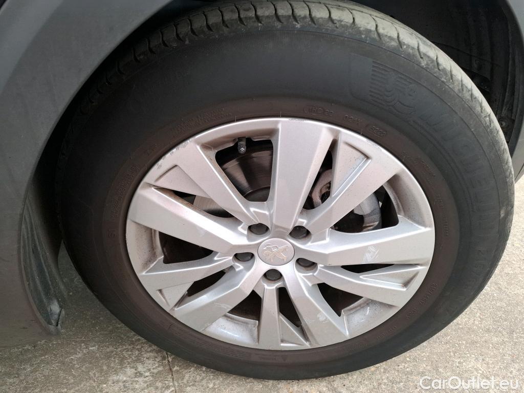  Peugeot  5008  Active Pack 1.2 PureTech 130CV BVA8 7 Sieges E6d #16