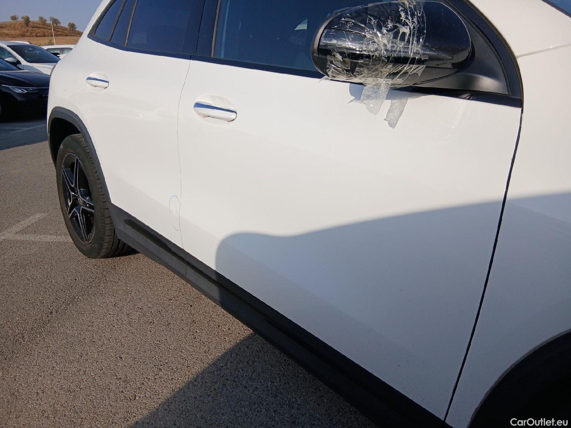  Mercedes  GLA MERCEDES-BENZ  / 2020 / 5P / todoterreno  200 #41