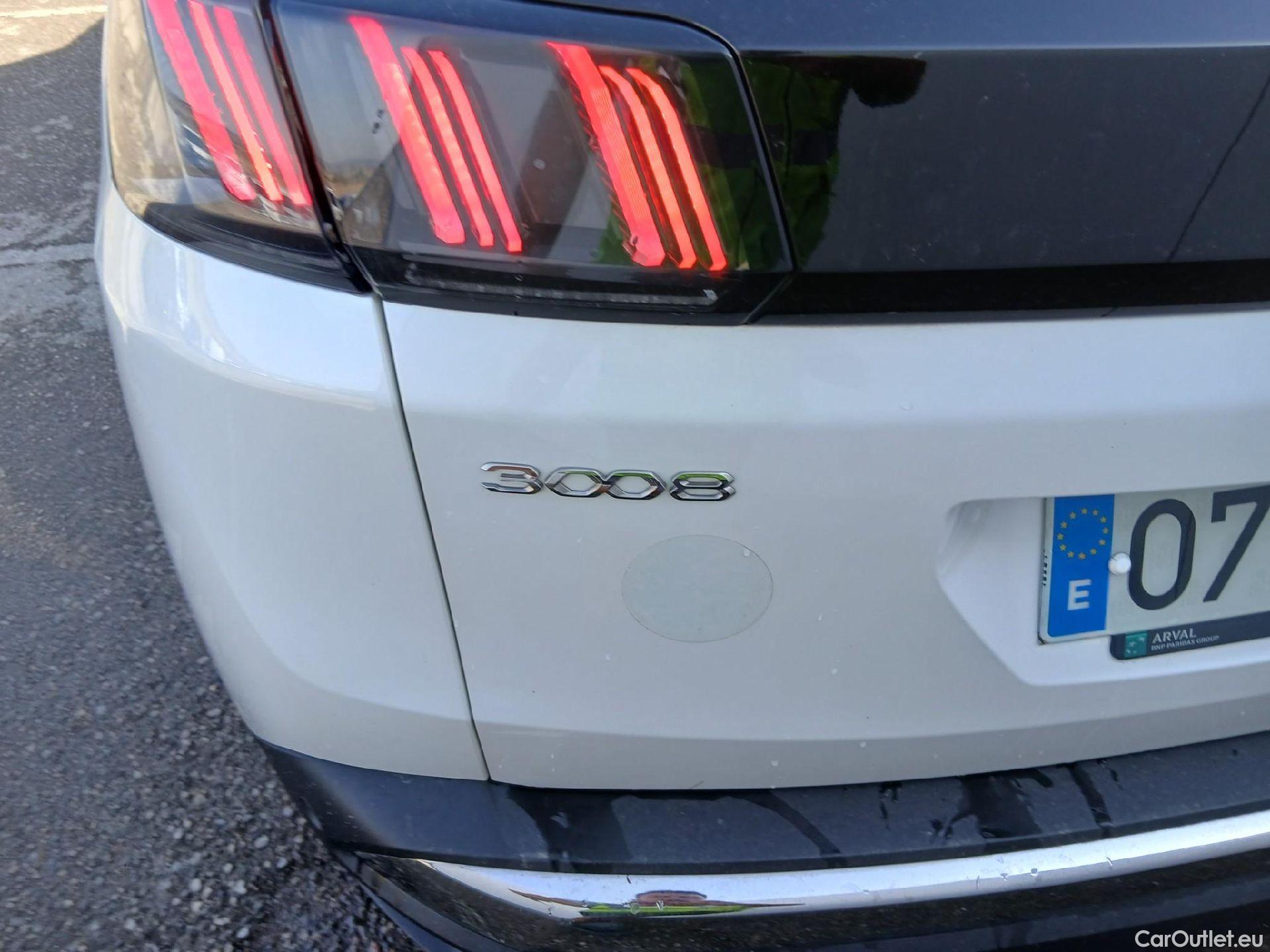  Peugeot  3008 PEUGEOT  / 2020 / 5P / todoterreno 1.5 BlueHDi 96kW S&S GT EAT8 #10