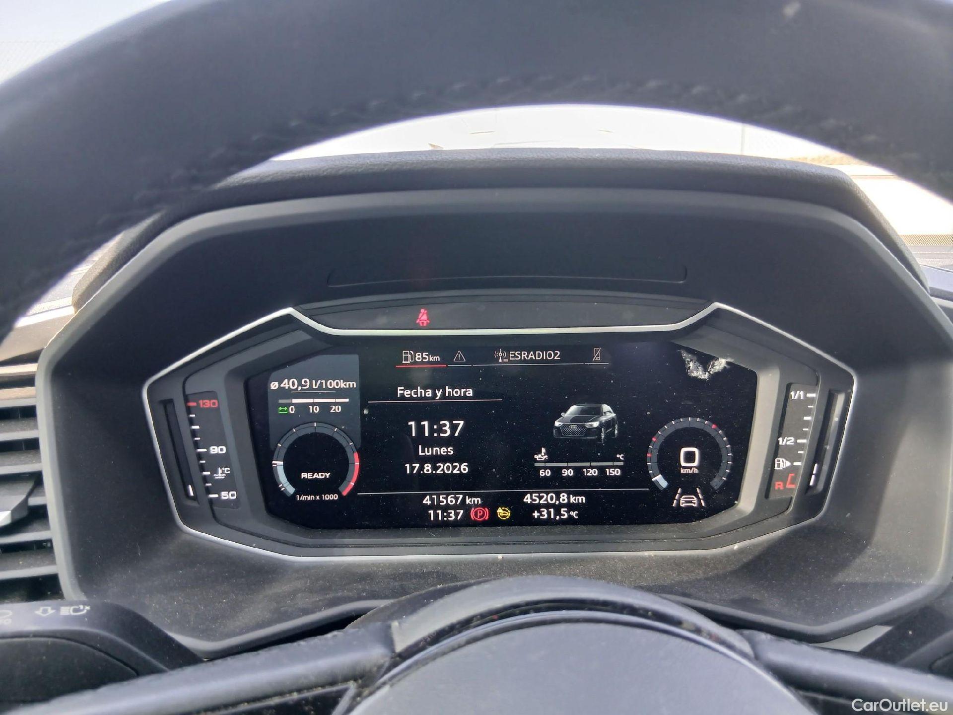  Audi  A1 Sportback AUDI A1 / 2018 / 5P / berlina con portón Sportback Adrenalin 30 TFSI 81kW (110CV)(SP) #2