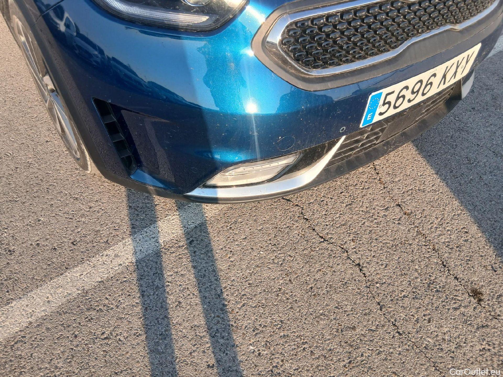  KIA  Niro KIA  / 2016 / 5P / crossover 1.6 GDi Híbrido 104kW (141CV) Emotion #8