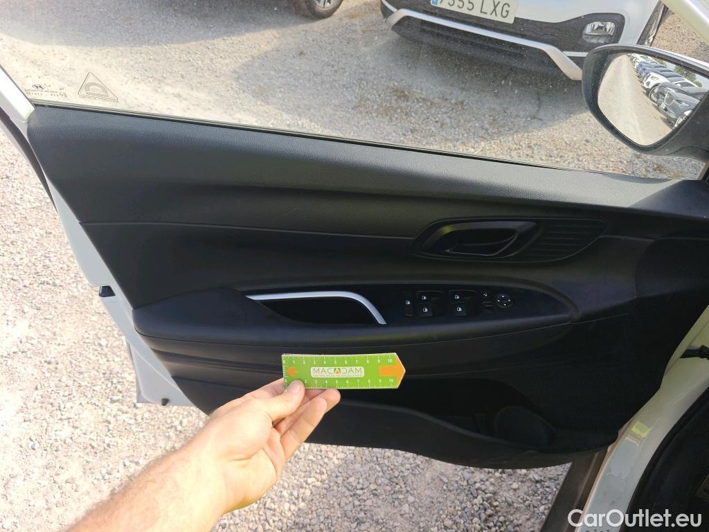  Hyundai  Bayon HYUNDAI  / 2021 / 5P / todoterreno 1.0 TGDI 74kW (100CV) 48V Maxx #12