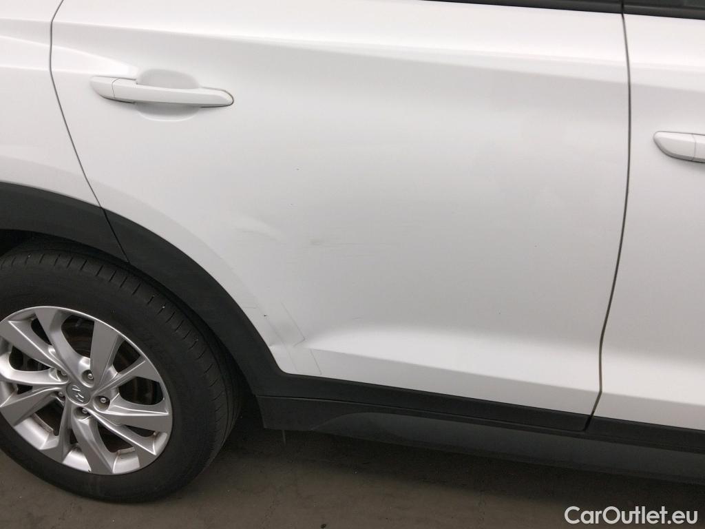  Hyundai  Tucson HYUNDAI  / 2018 / 5P / todoterreno 1.6 CRDI 85kW (116CV) 48V SLE Sky 4X2(SL)(SP) #3