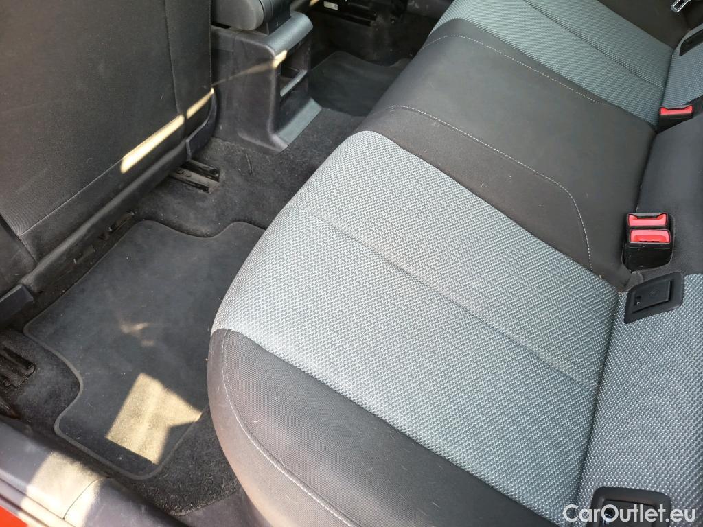  Audi  Q2 AUDI  / 2016 / 5P / todoterreno Design 30 TFSI 85kW (116CV) #32