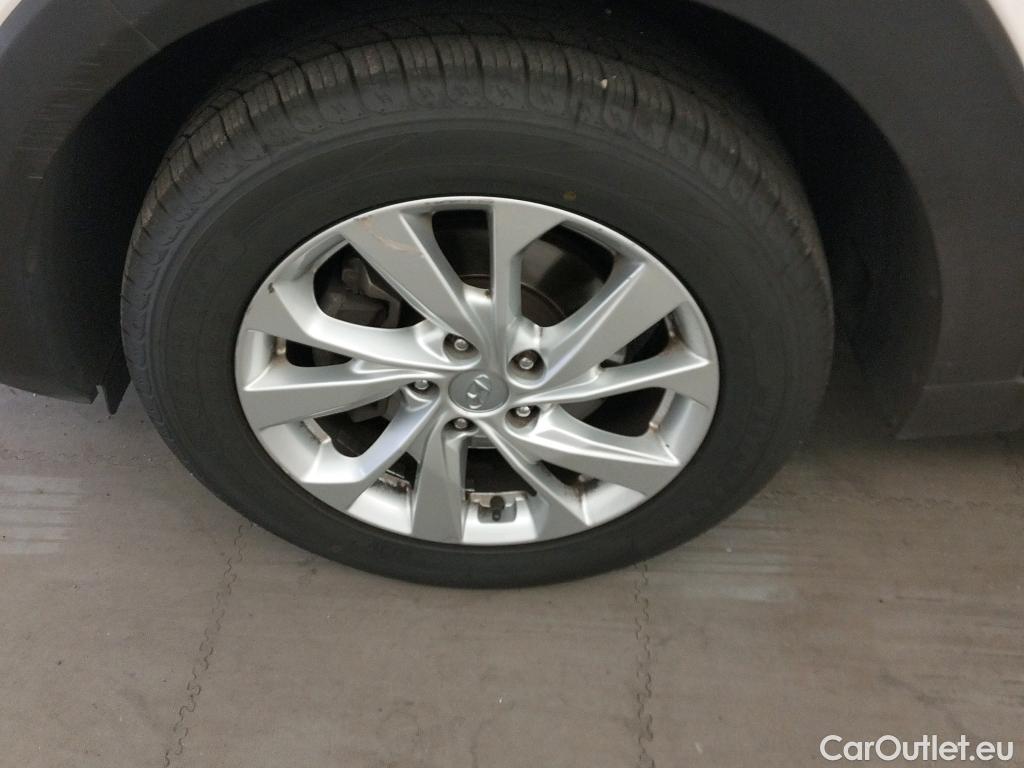  Hyundai  Tucson HYUNDAI  / 2018 / 5P / todoterreno 1.6 CRDI 85kW (116CV) 48V SLE Sky 4X2(SL)(SP) #7